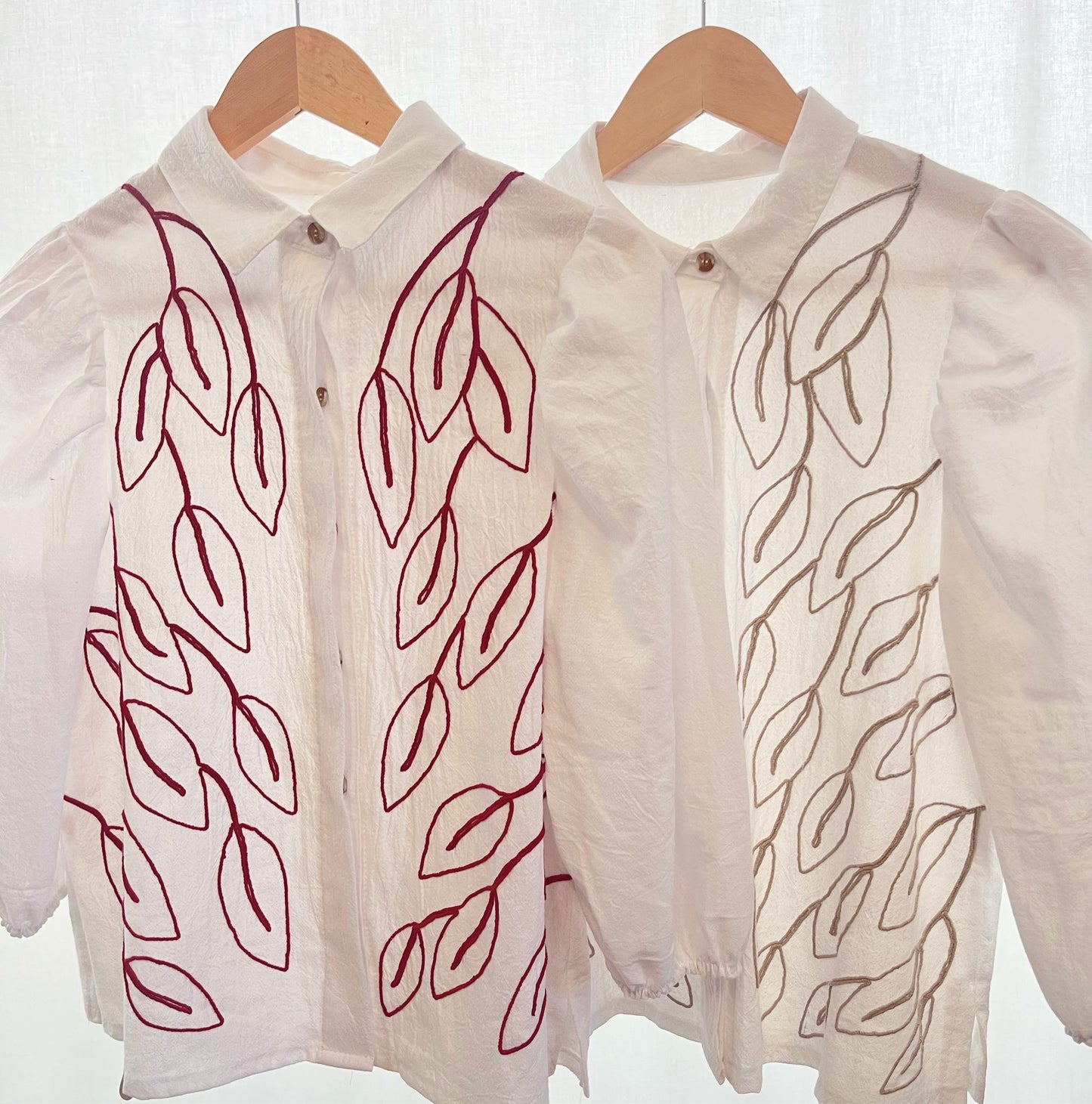 PRE VENTA -
CAMISA ALFO BORDADO BEIGE